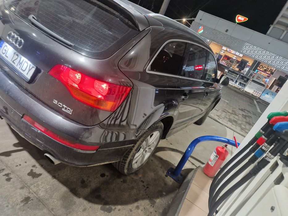 Dezmembrez Q7 3.0 bug