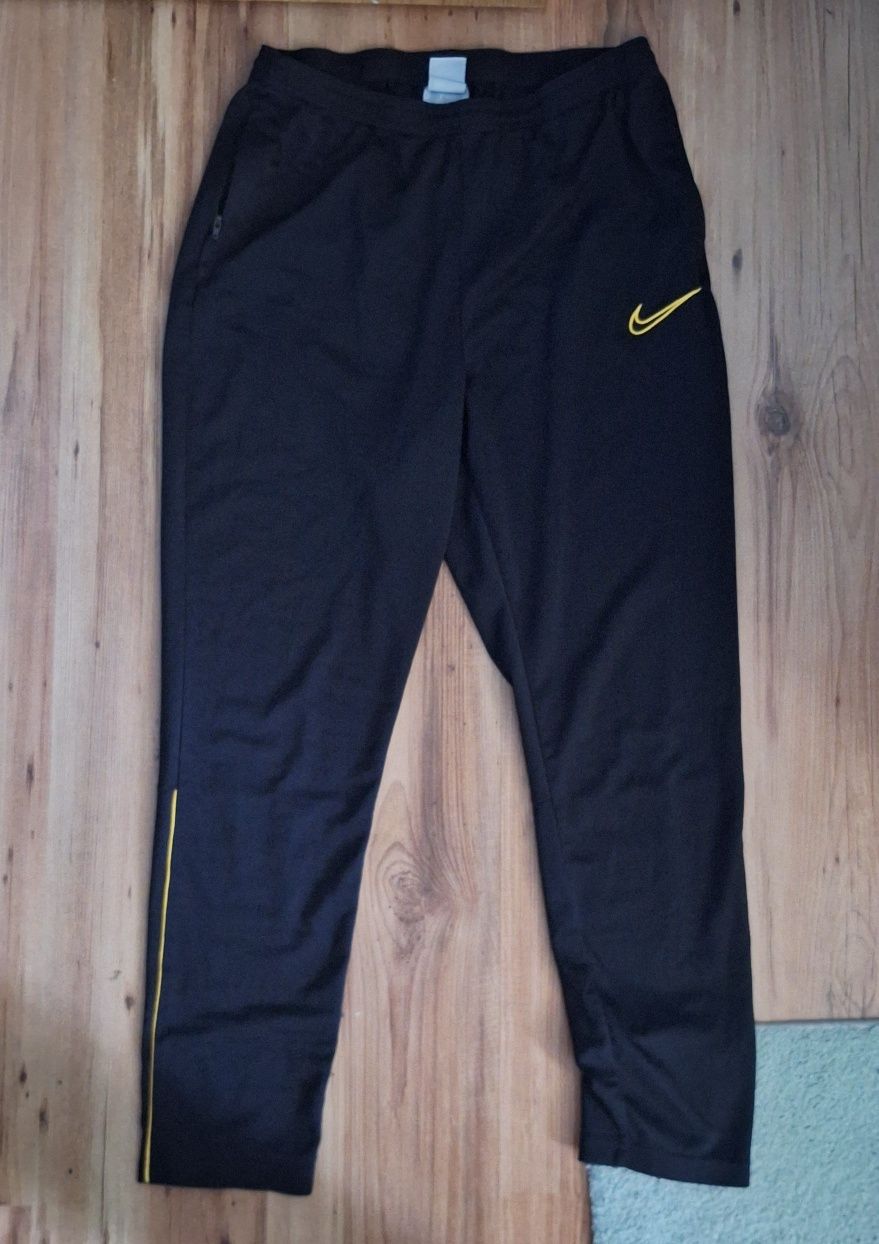Оригинален анцуг Nike Dry-Fit