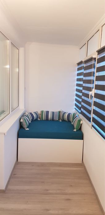 Închiriez apartament pe Bd Mihai Viteazu.