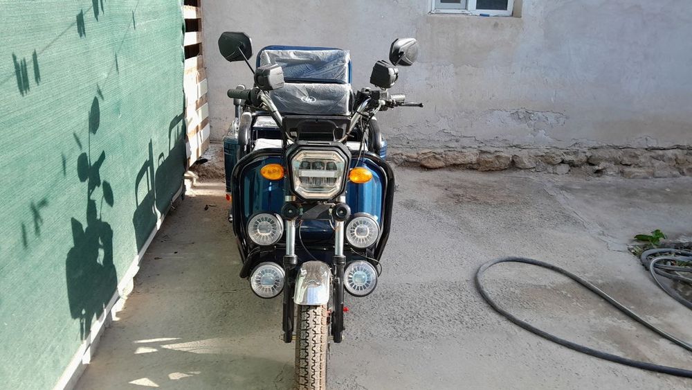 Трицикль електронный сатилади.