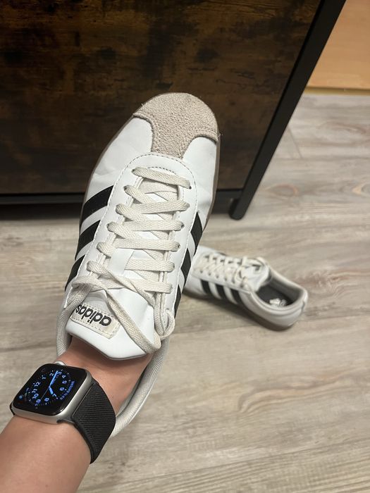 Adidas VL Court in conditie excelenta