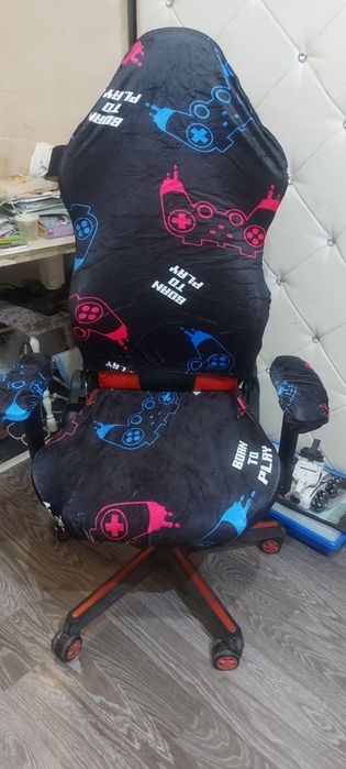 Игровое компьютерное кресло DX Racer Prince