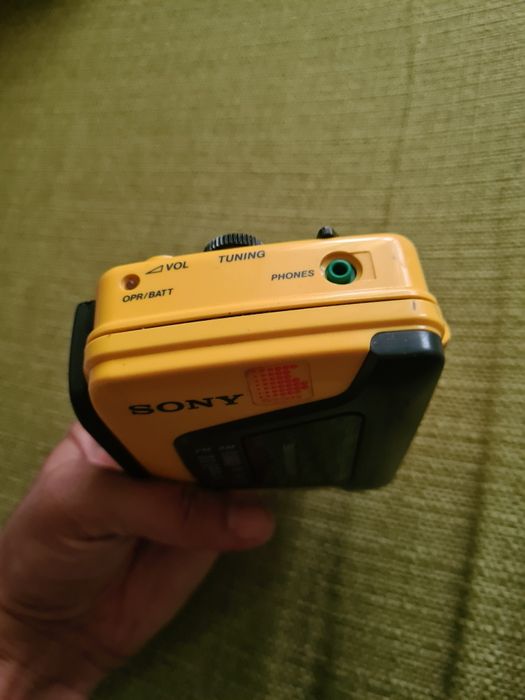 Sony Walkman Radio FM Sports Casetofon Portabil Drumetie WM-AF59