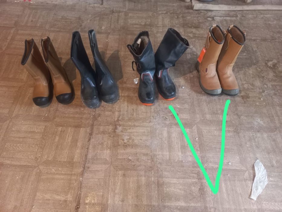 Спец сапоги и ботинка