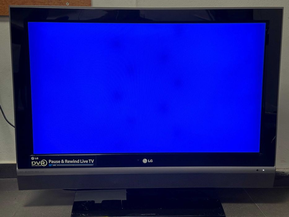 Телевизор LG37LC2RR - 37''