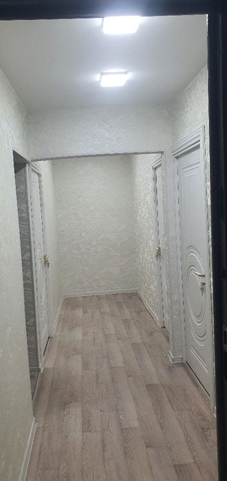 3 хонали квартира сотилади.