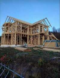 Vindem case pe structura de metal sau din lemn