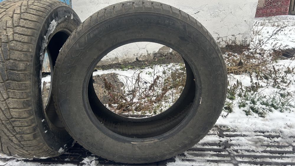 Продам зимнюю резину на в отличном состоянии