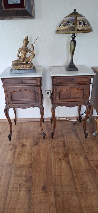 Барокови нощни шкафчета