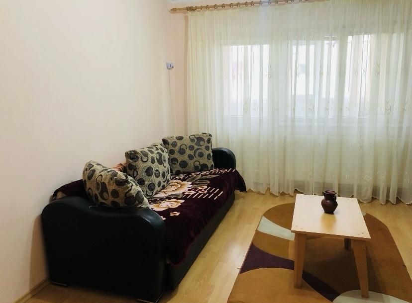Închiriez apartament cu o camera