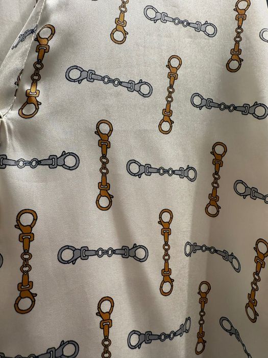 Риза в отлично състояние