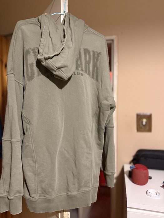 Gymshark Тениска и Суитчър