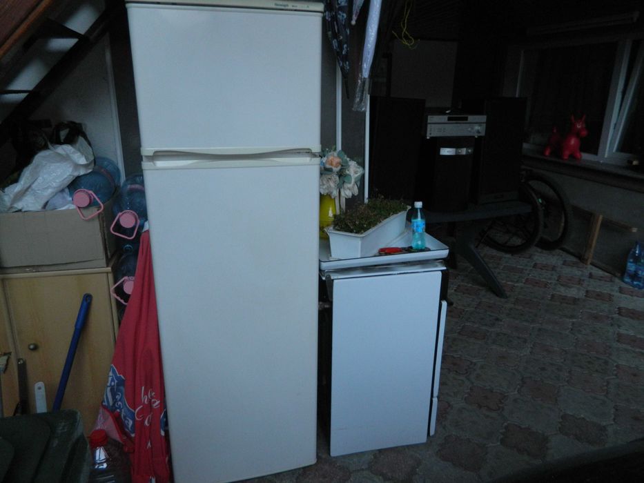 Vind  Frigider in stare de functionare.