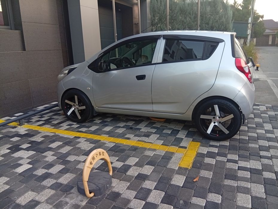 Диски баллон почти новый продаётся