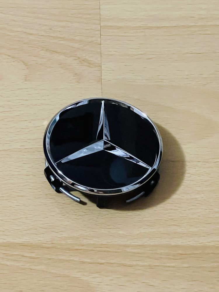 *НОВИ* Оригинални капачки за джанти за Mercedes