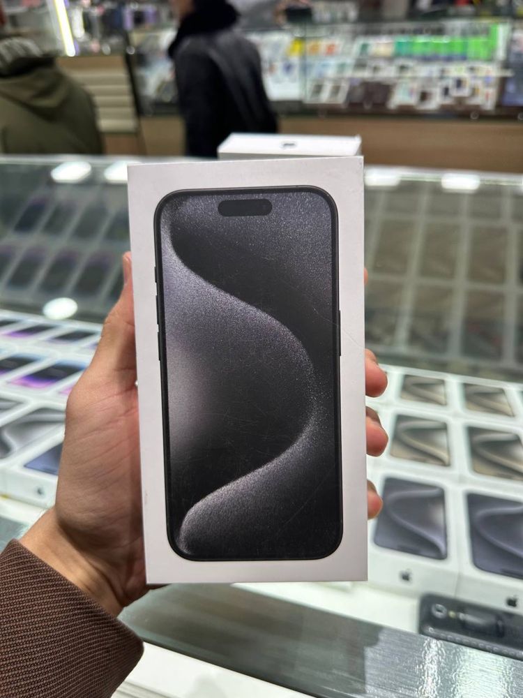 Продаётся Iphone 15 pro max новая в черном цвете