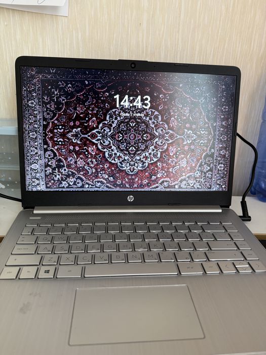 Продается ноутбук HP 14s-fq0xxx-14/ 4ГБ/ SSD 256ГБ/ Ryzen 3 3250U/64x
