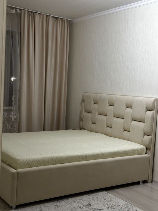 Сдам посуточно 2 комнатную квартиру правый берег