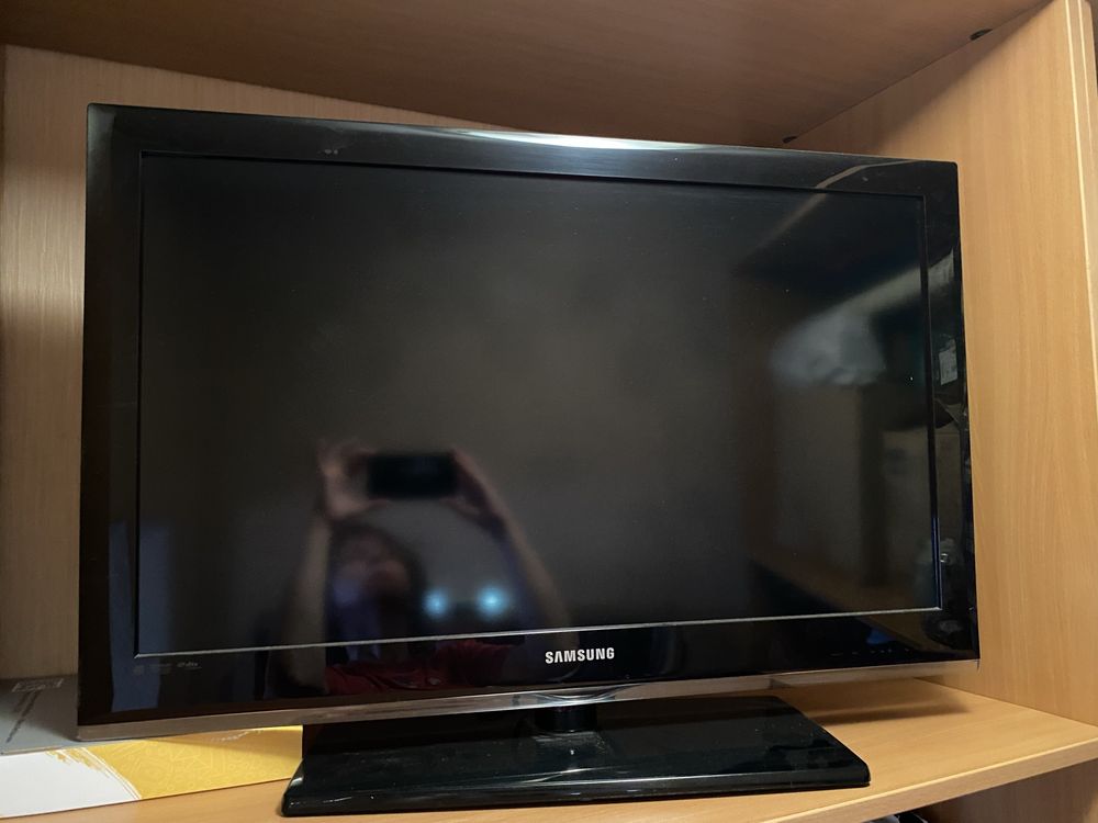 Телевизор Samsung LE-32C530