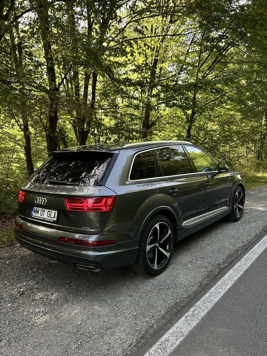 Audi Q7 S line , 7 locuri