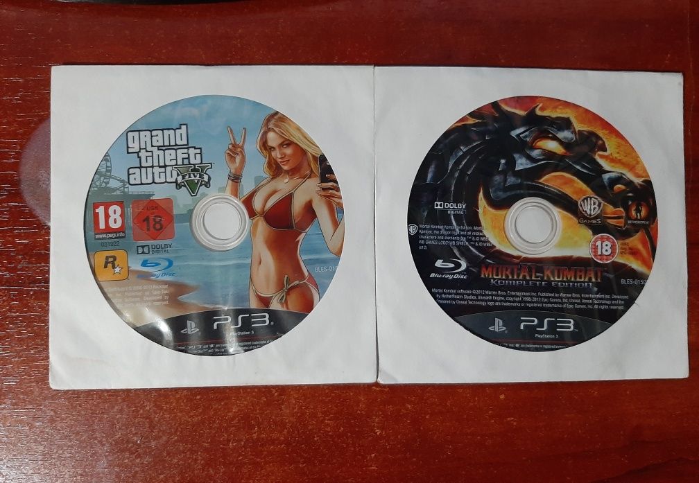 Vand jocuri tari gta 5 si Mortal Kombat instare buna ps3 PlayStation 3