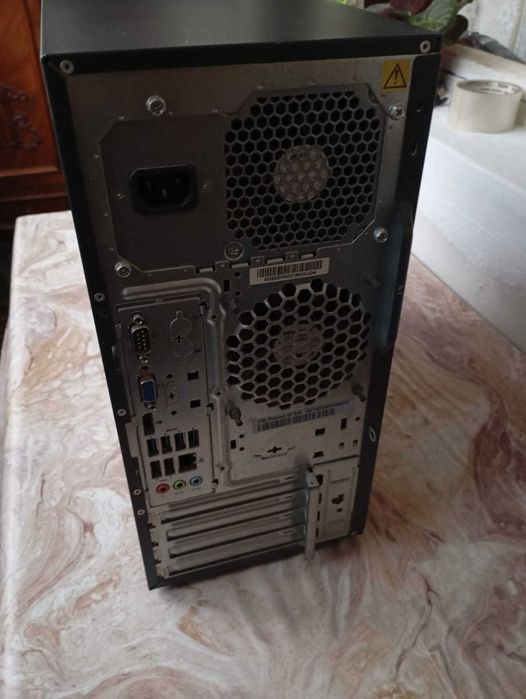 Calculator LENOVO ThinkCentre M82 Tower