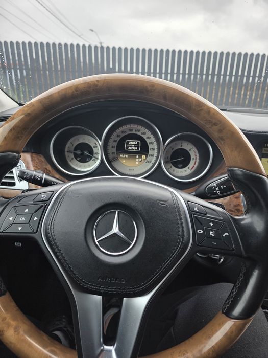 Vand mercedes cls 4 matic