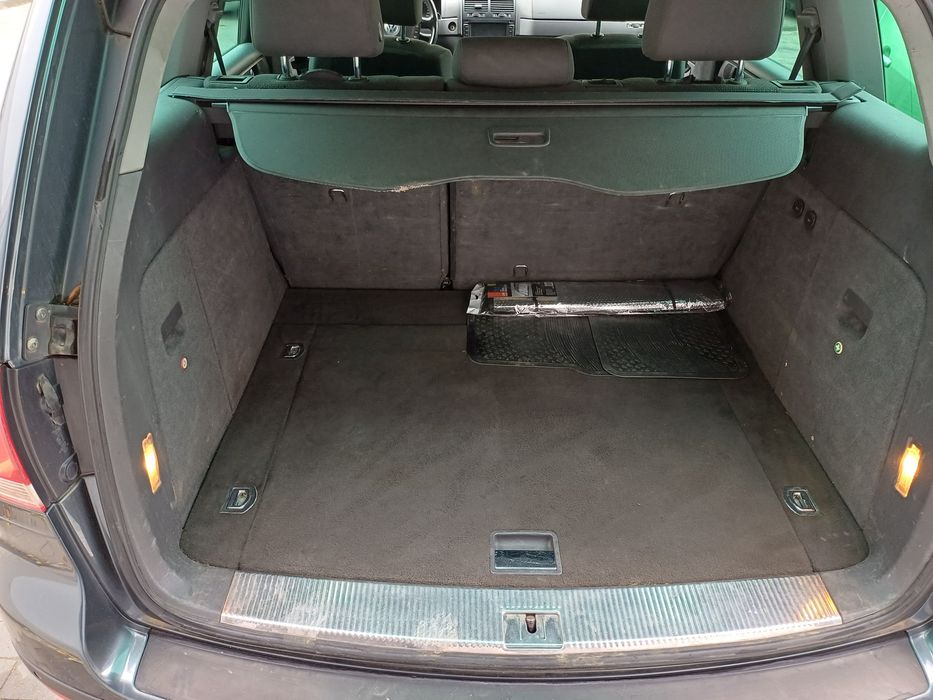 Продавам Таурег на пружини и ръчни