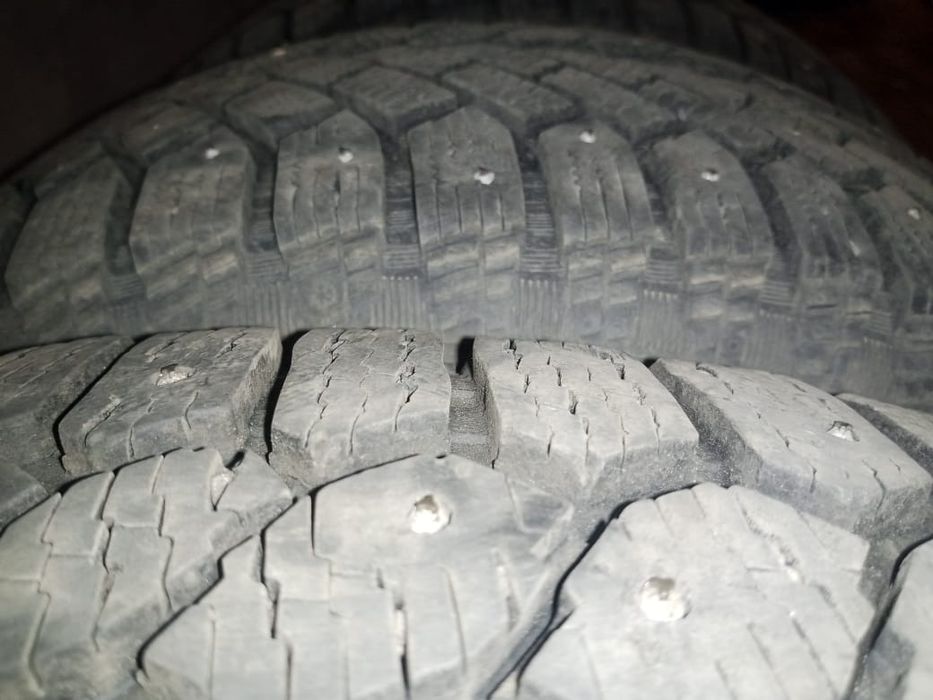 Комплект зимних шин Gislaved