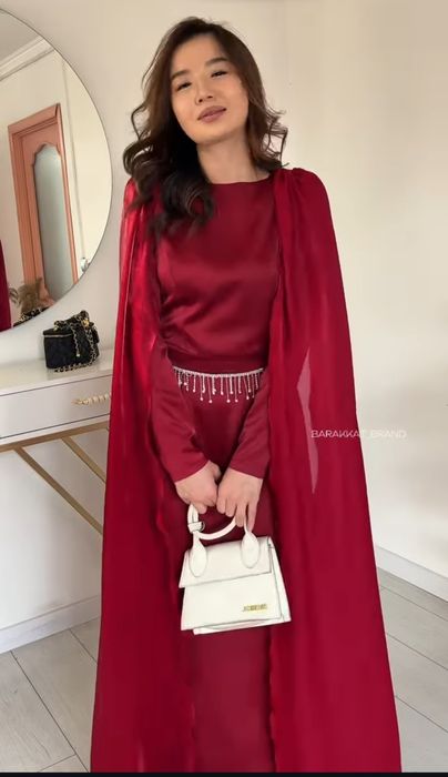 Платье с крыльями