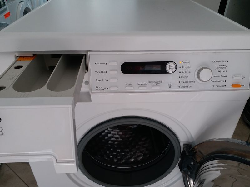 Пералня MIELE SOFTTRONIC  W5825  от Германия