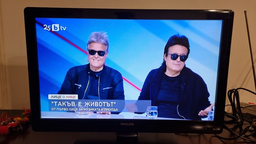 Телевизор Филипс-22 инча