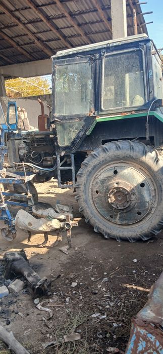 Мтз трактор сотилади наманганда