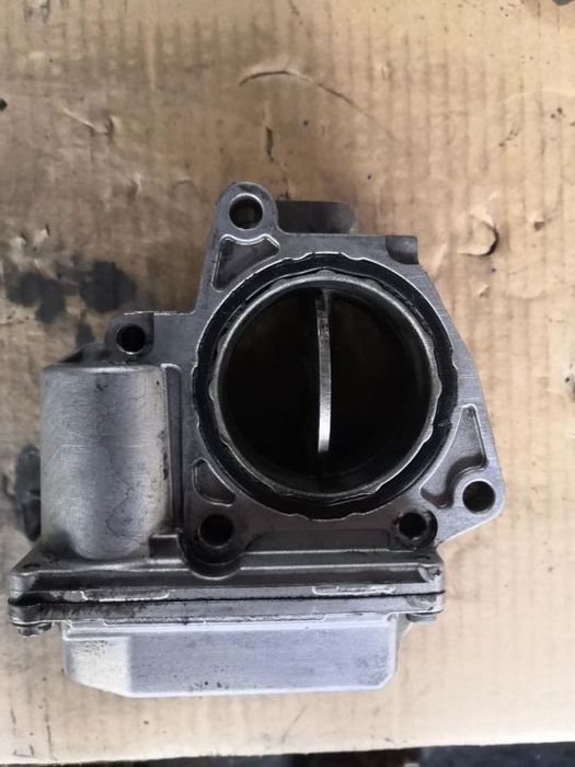clapeta accelerație clapeta admisie audi a4 b7 audi a6 c6 motor 2.0t