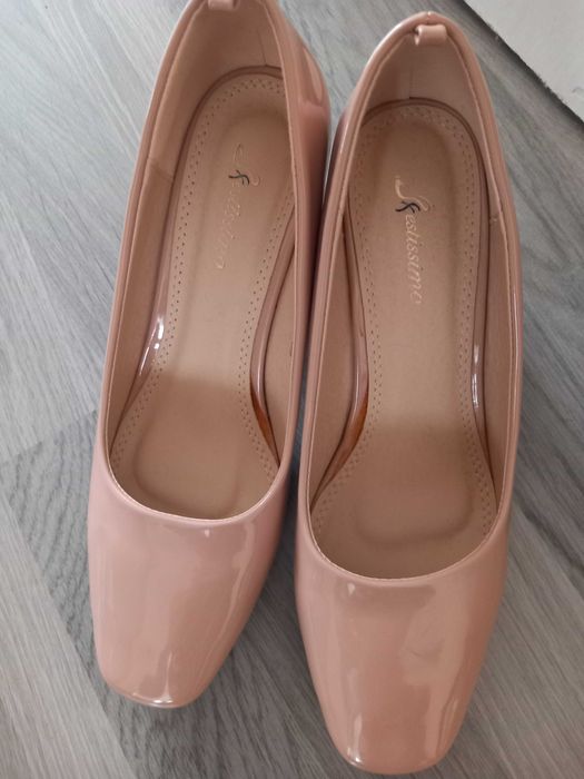 Дамски обувки на ток