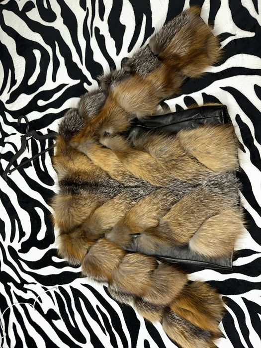 Vând blană naturala