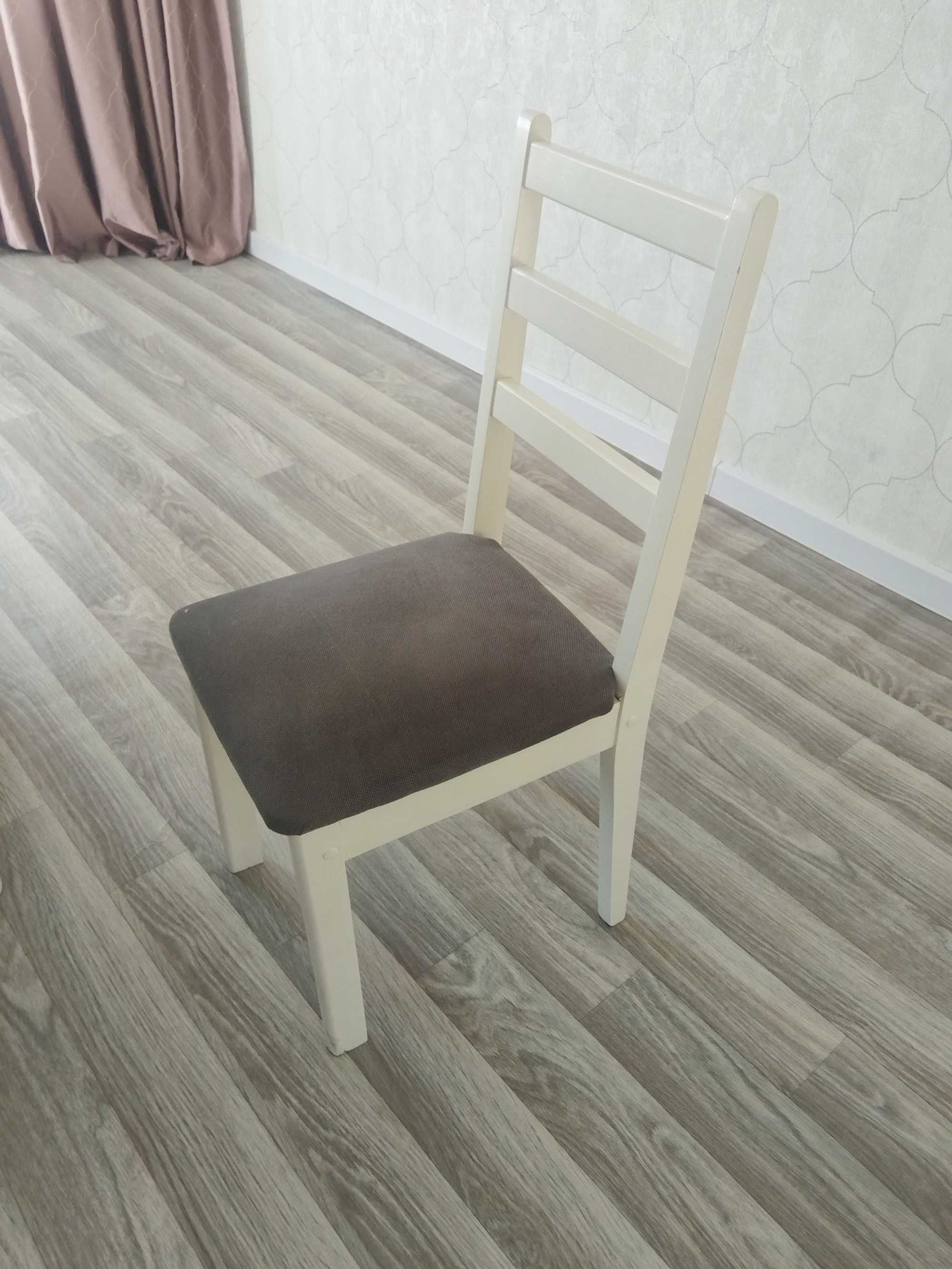 Продам стол со стульями