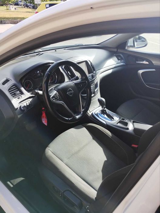 Opel Insignia 1.6 CDTI • Автоматик • 2016 г.