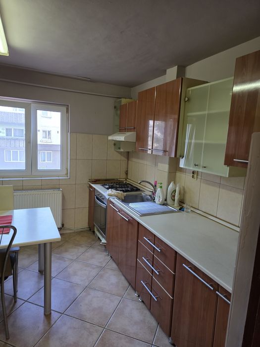 Apartament 3 camere de vânzare