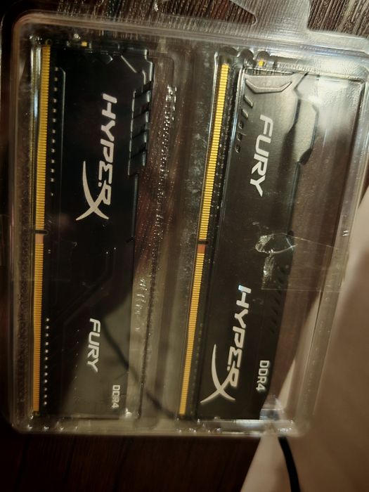 ОЗУ на 16 гб, 1 плашка 8 гб