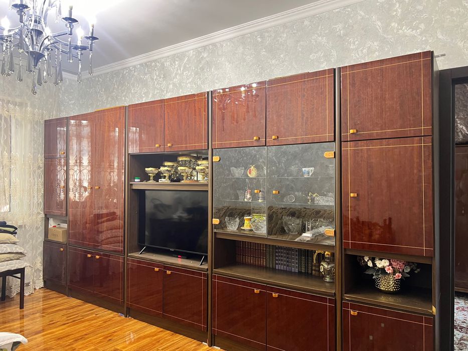 Стенка в зал Германская