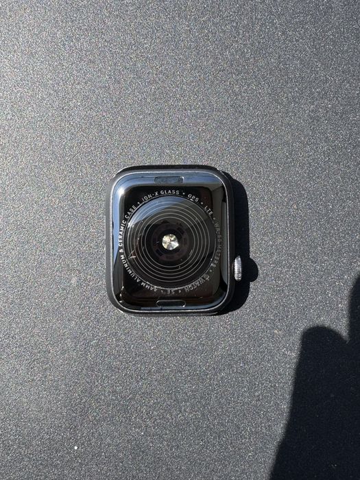 Apple Watch SE midnight Cellular 44mm