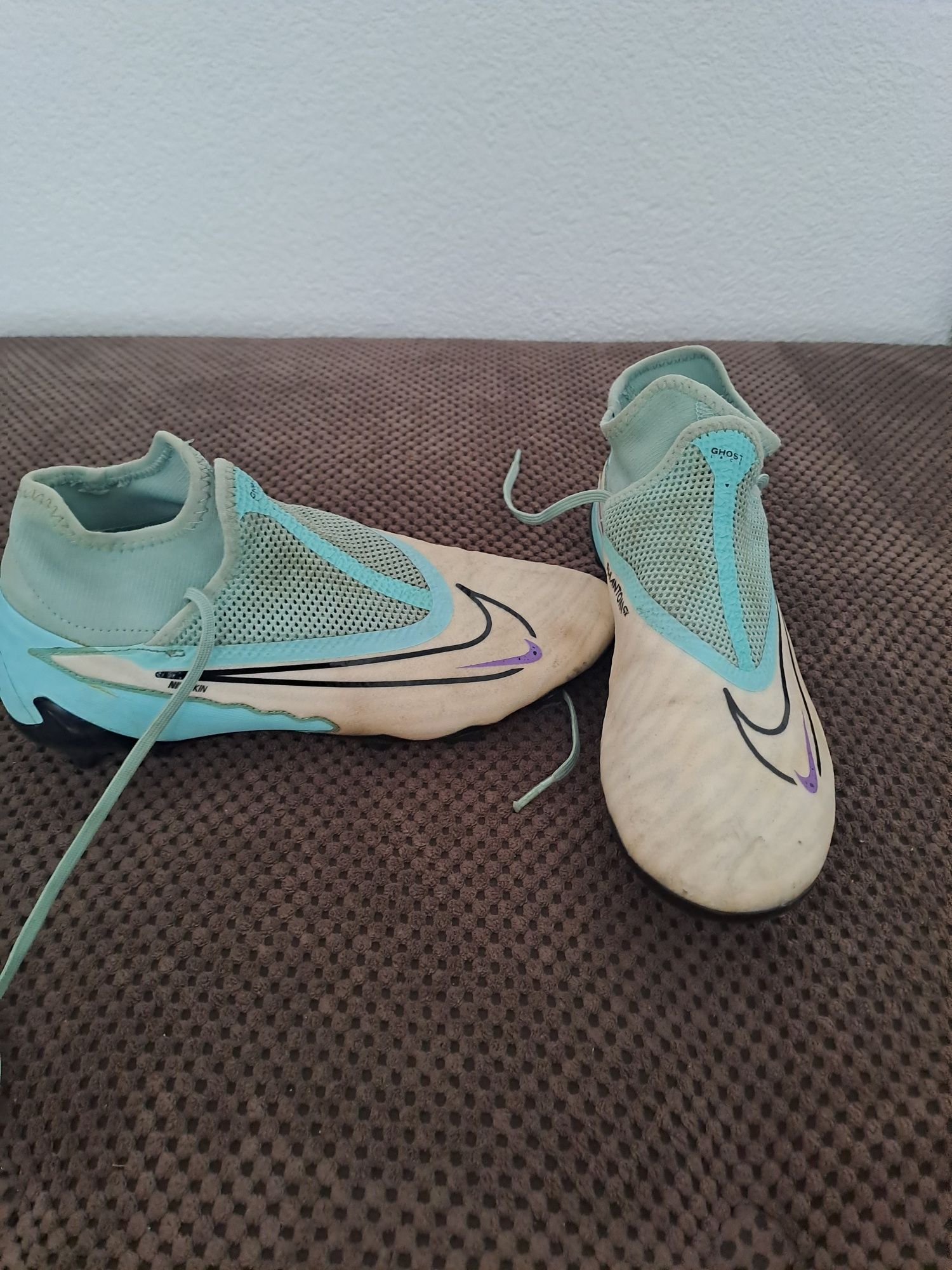 Футболни бутонки NIKE PHANTOM