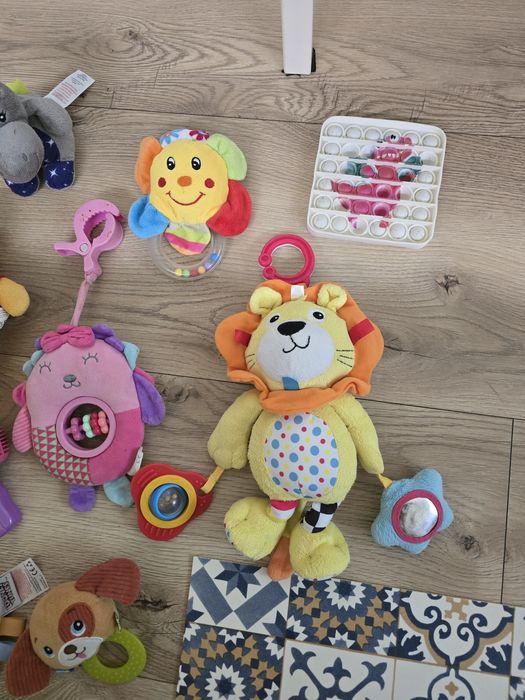 Lot jucării interactive