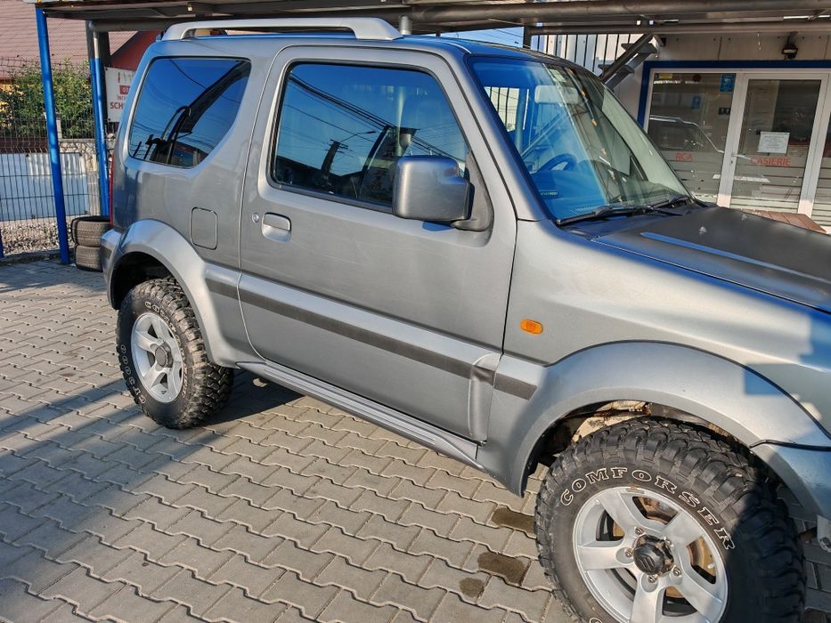 Vând Suzuki Jimny