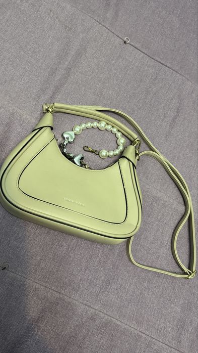 Бежевая Сумка б/у с 3 ремешками