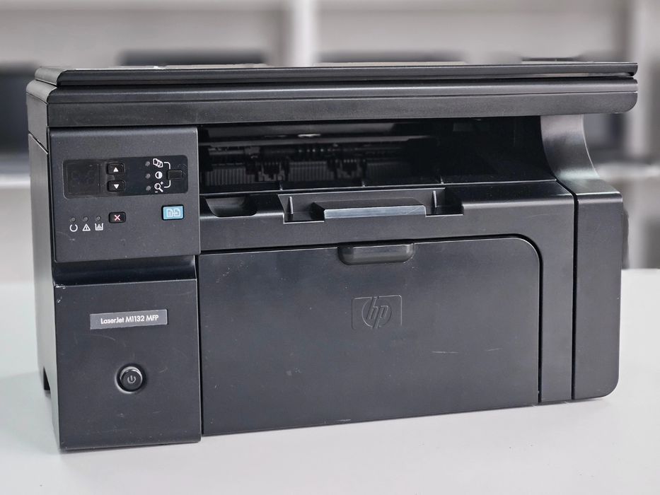 Офисный Лазерный МФУ HP LaserJet M1132 MFP - А4 Ч/б