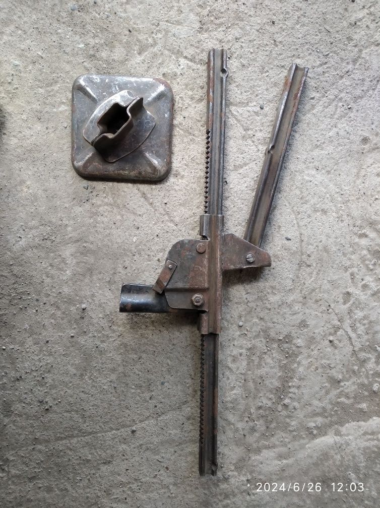 Продам 3 разных домкрата