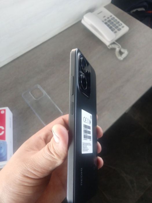 Redmi 15C yengi 256/8 narxi 2.6 kelwlad