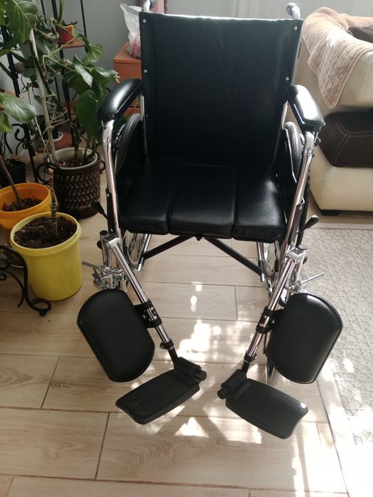 инвалидная коляска продам